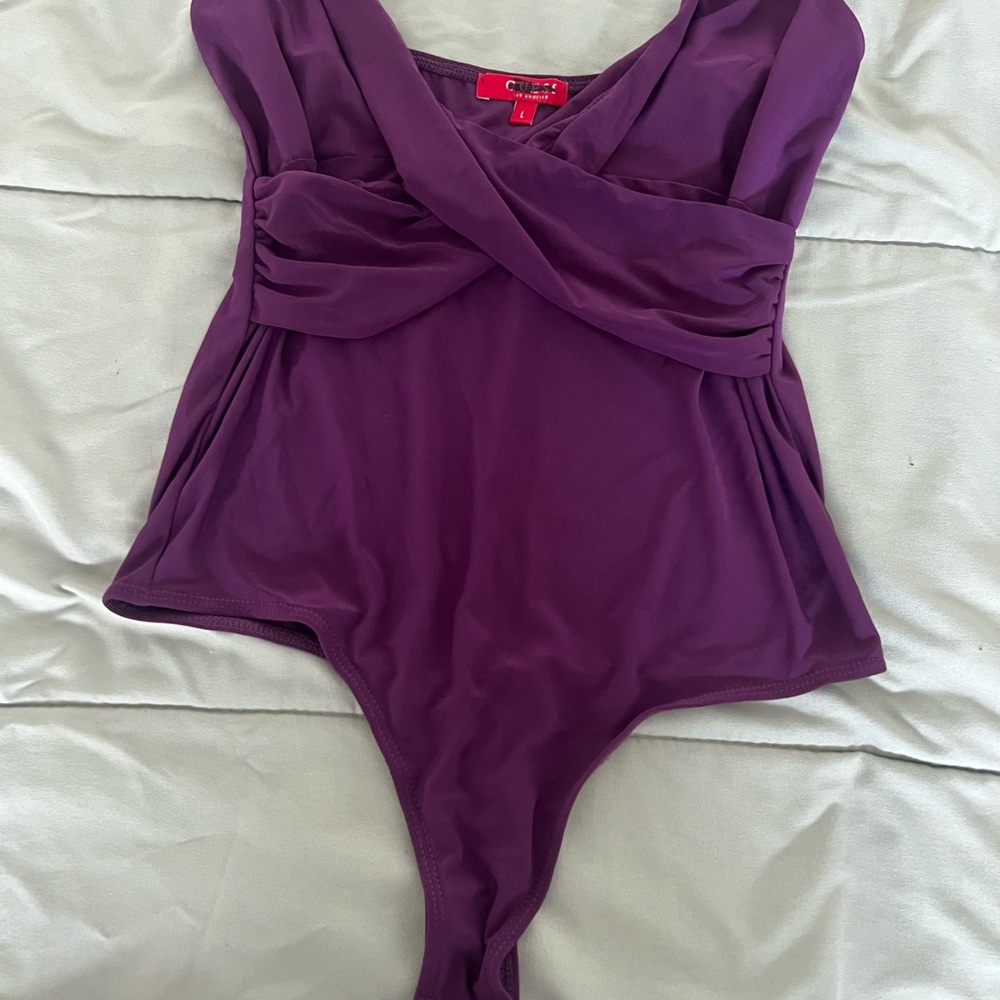 Nwot women’s Guess bodysuit